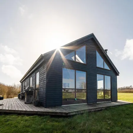 Vidunderlig Ved Skov Og Golfbane * Skjern