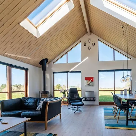 Vidunderlig Ved Skov Og Golfbane *