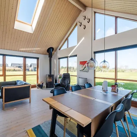 Vidunderlig Ved Skov Og Golfbane * Skjern